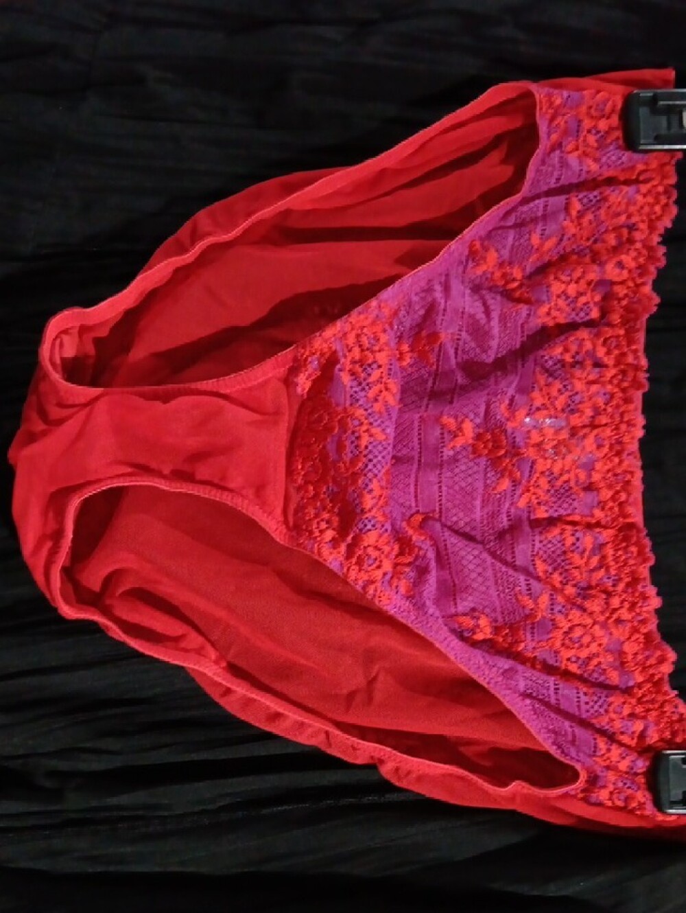 Wacoal Two-Tone Lace Bra (38C) and Panty (Large) Set in Fuchsia & Coral Pink - Picture 4 of 7